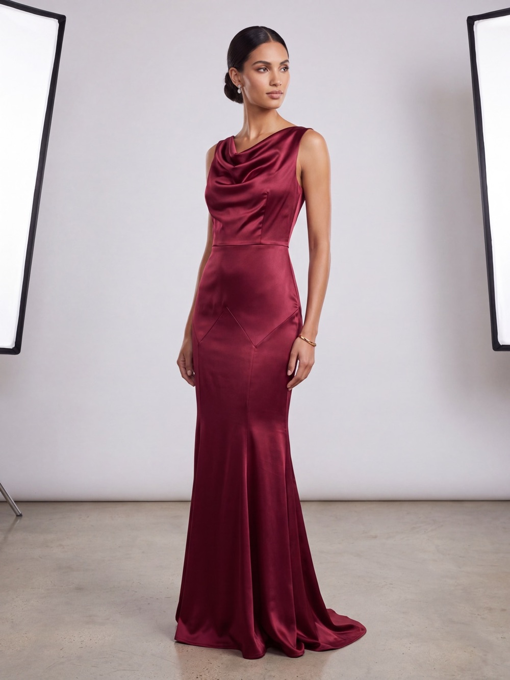 MUXXN Boutique’s Elegant Sleeveless Burgundy Satin Evening Gown Size L